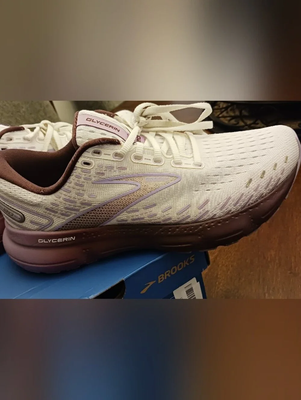 Brooks Glycerin 20 Running Shoes - White, Lilac & Burgandy, Size 8.5 - Picture 11 of 14